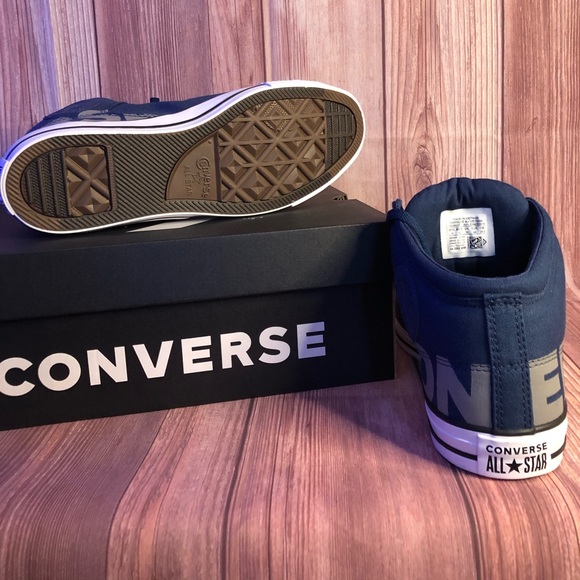 converse - Picture 3 of 8